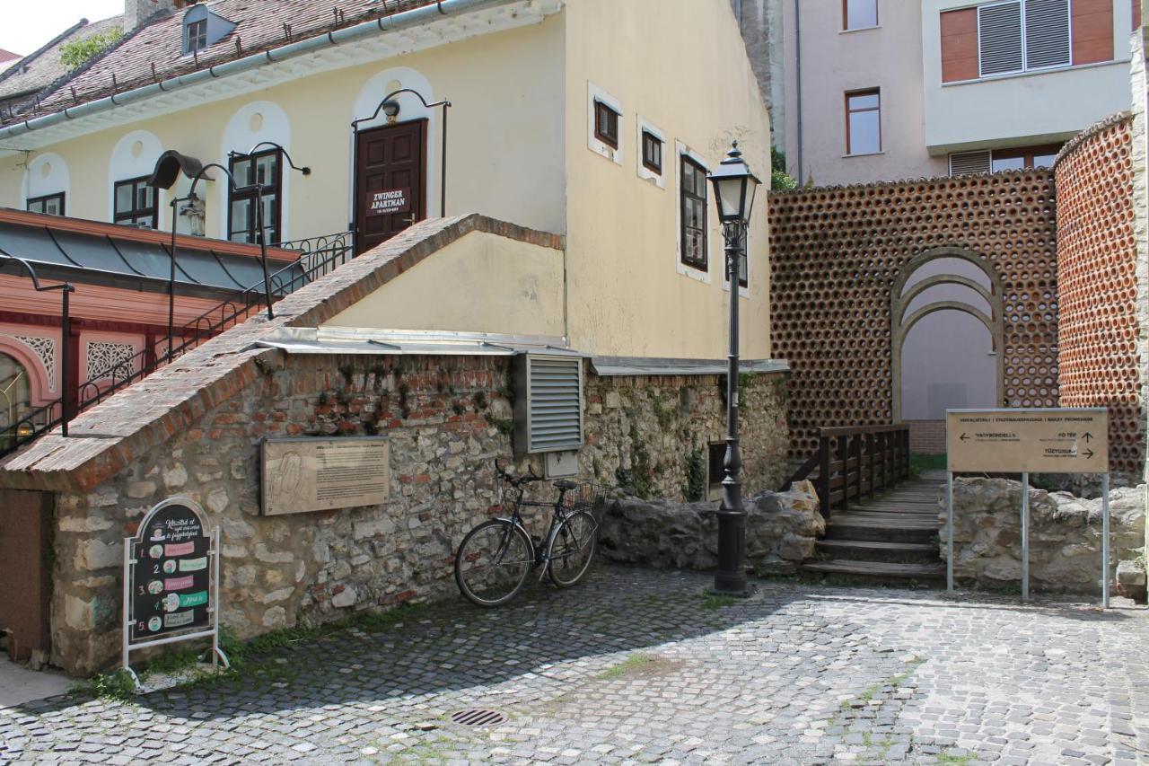 Zwinger Apartman Sopron Exteriör bild